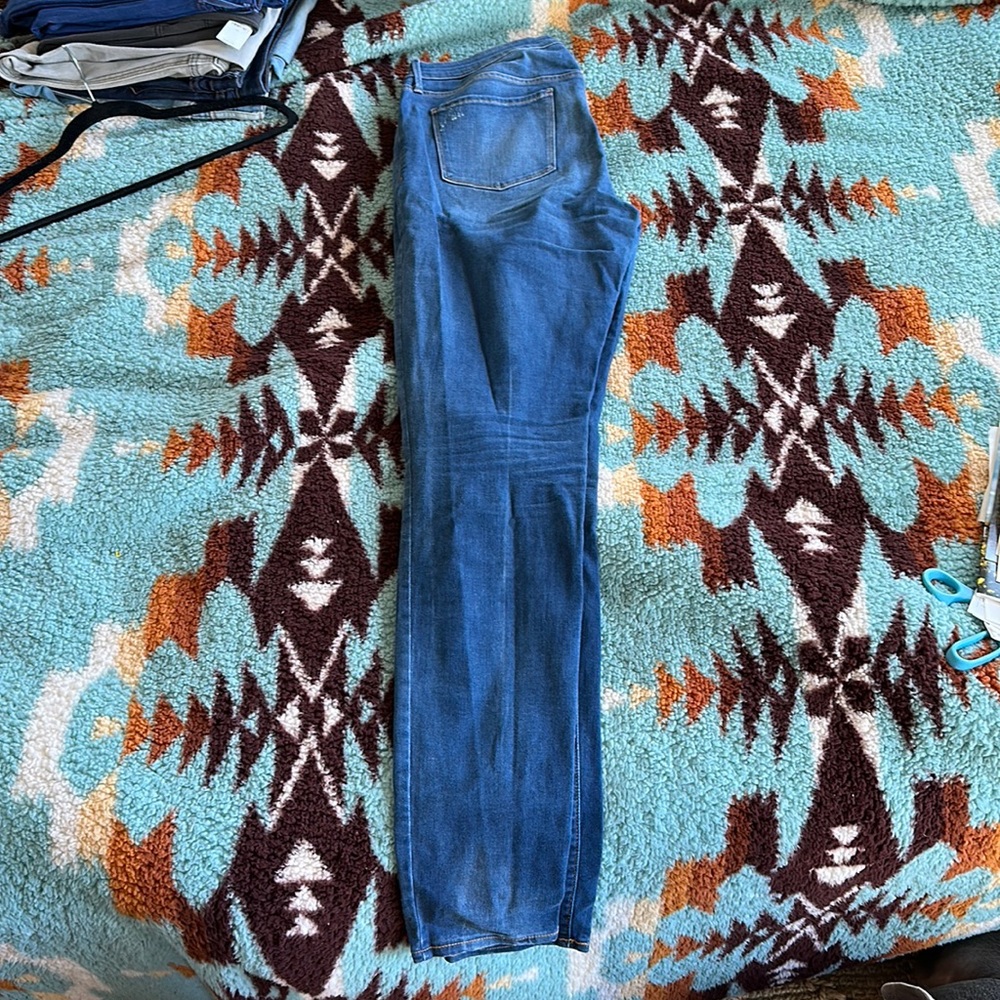 Rockstar Stretch Jeans Size 14 Tall Distressed